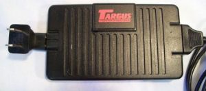Targus PA150U A.C. Adapter/Battery Charger, Input: ~100-127V 1A/~200-240V 0.6A, Output: 16V 2.2A/10V 3.5A  ( )