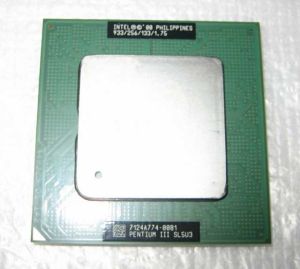 CPU Intel Pentium PIII-933/256/133/1.75V 933MHz, SL5U3, PGA370, Coppermine, OEM ()