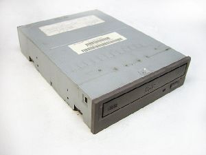 Toshiba DVD-ROM internal drive SD-M1401, 10X/40X, SCSI-2, p/n: 592454-B0  (оптический дисковод)