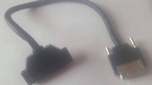 External cable SCSI Ultra320 68-pin HD68F/VHDCI(M), 0.4m, OEM ( )