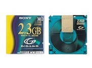      SONY GigaMO Rewritable 2.3GB Magneto Optical disk (MO disk), 3.5", 2048 byte/sector. -1996 .